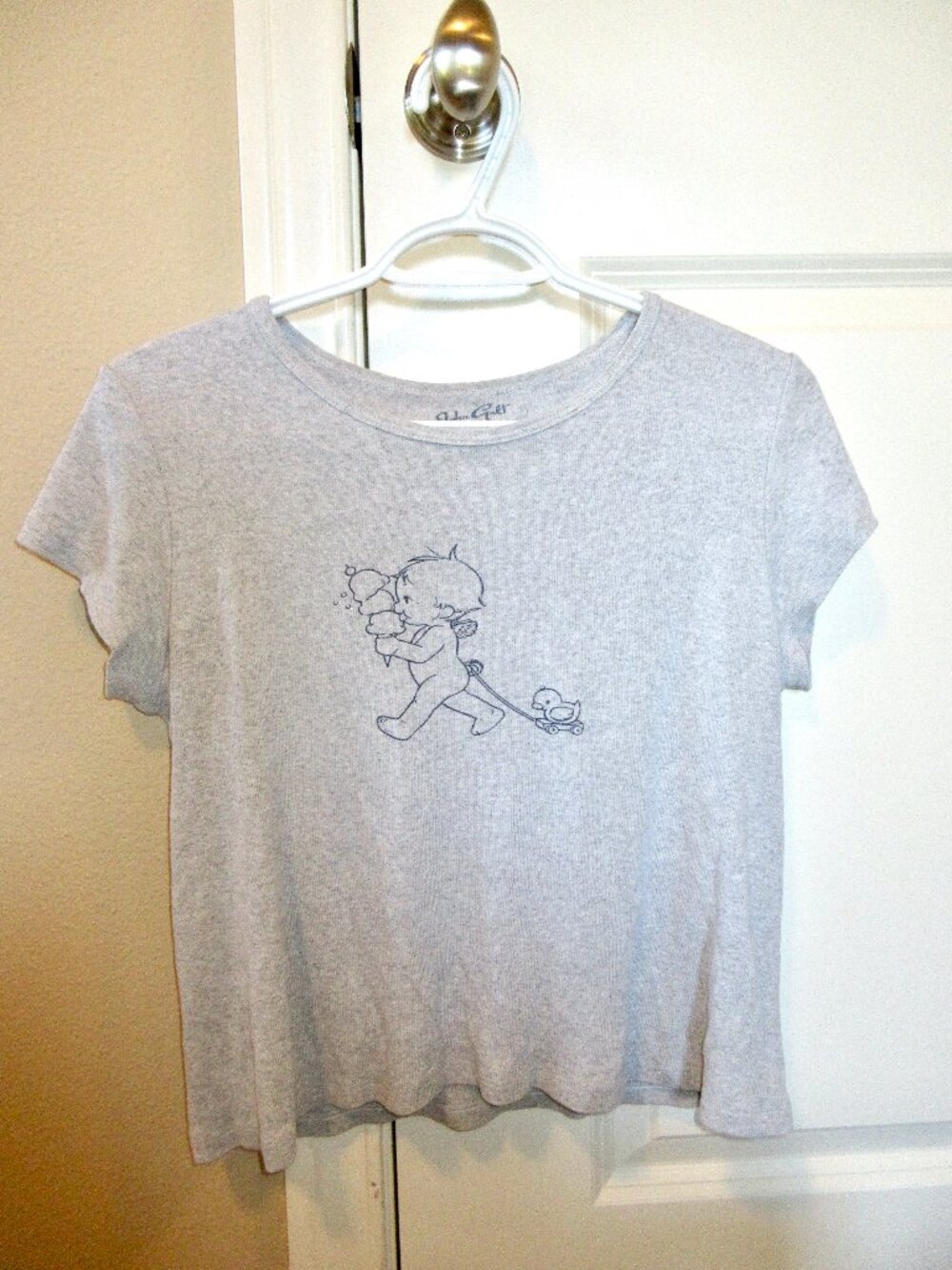 Brandy Melville John Galt 'Grey Cherub Angel Ice Cream Toy Duck' Tee